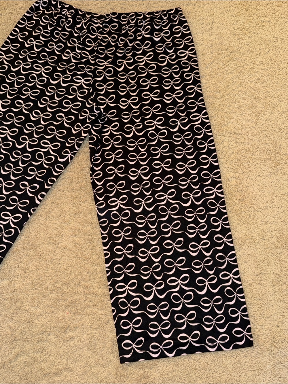 kate spade Black Pajama Set with Pale Pink Bow Print - Picture 14 of 15